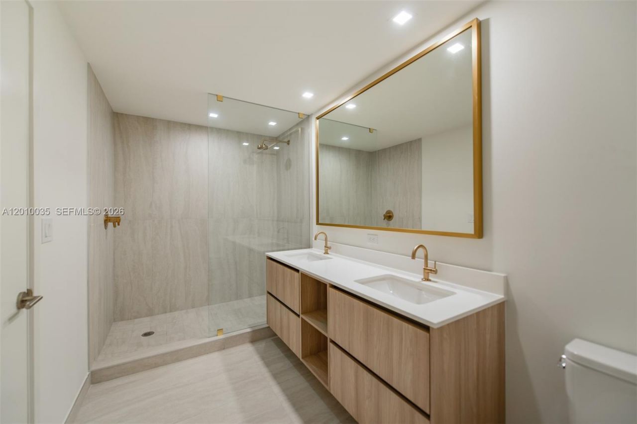 77 SE 5 Street, Unit 2603, Miami, FL 33131 Photo