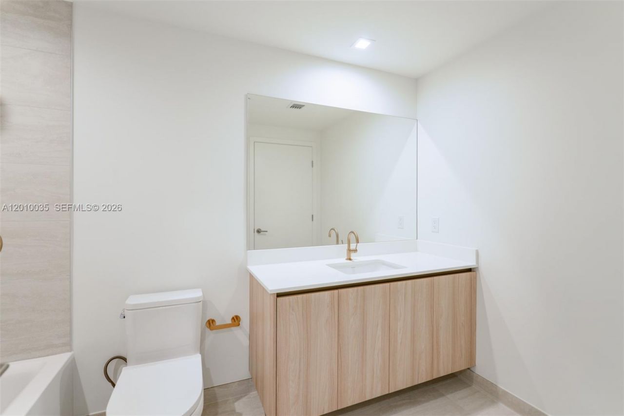 77 SE 5 Street, Unit 2603, Miami, FL 33131 Photo