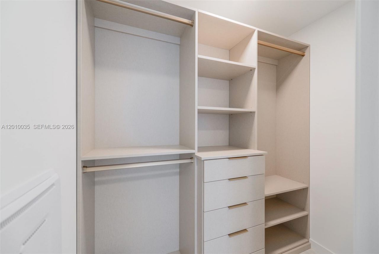 77 SE 5 Street, Unit 2603, Miami, FL 33131 Photo