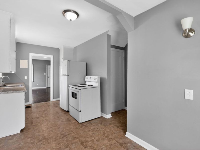 669 S Hampton Road , Columbus, OH 43213 Photo 15