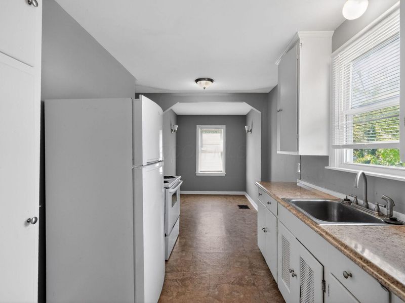 669 S Hampton Road , Columbus, OH 43213 Photo 16