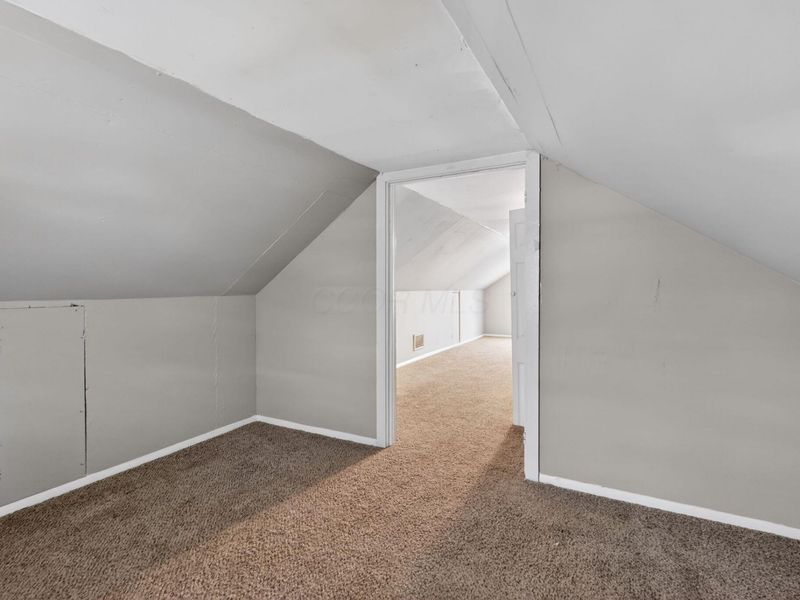 669 S Hampton Road , Columbus, OH 43213 Photo 23