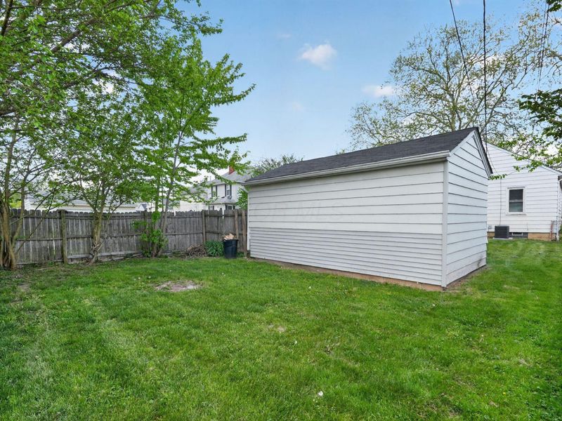669 S Hampton Road , Columbus, OH 43213 Photo 6
