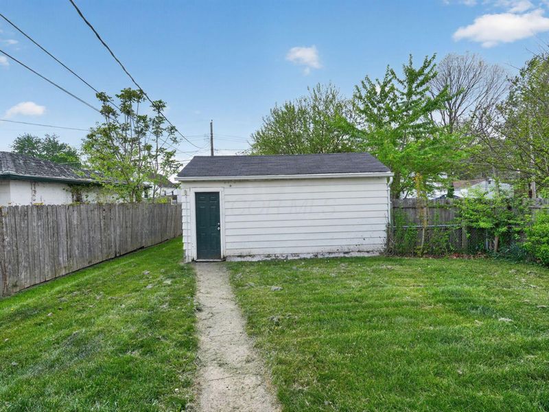 669 S Hampton Road , Columbus, OH 43213 Photo 7