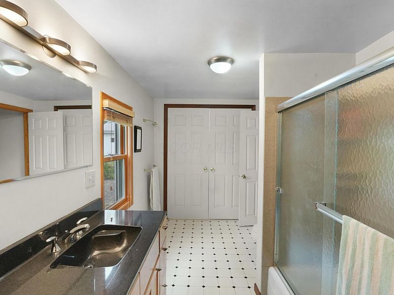 7770 Bale Kenyon Road, Lewis Center, OH 43035 Photo 17