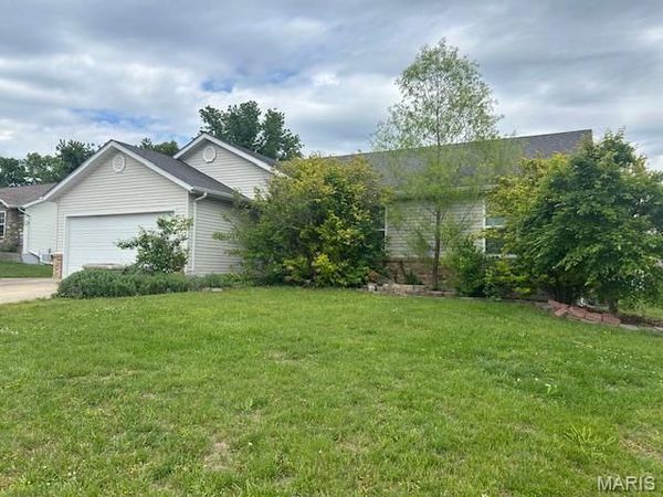 80 Treasure Island Drive, Troy, MO 63379