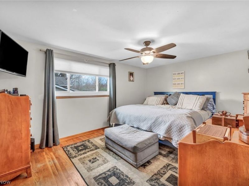 24281 Lebern Drive , North Olmsted, OH 44070 Photo 23