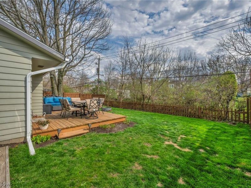 24281 Lebern Drive , North Olmsted, OH 44070 Photo 34