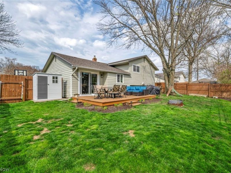 24281 Lebern Drive , North Olmsted, OH 44070 Photo 35