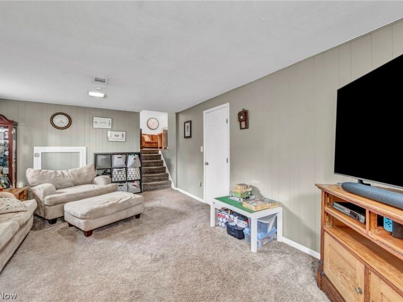 24281 Lebern Drive , North Olmsted, OH 44070 Photo 6