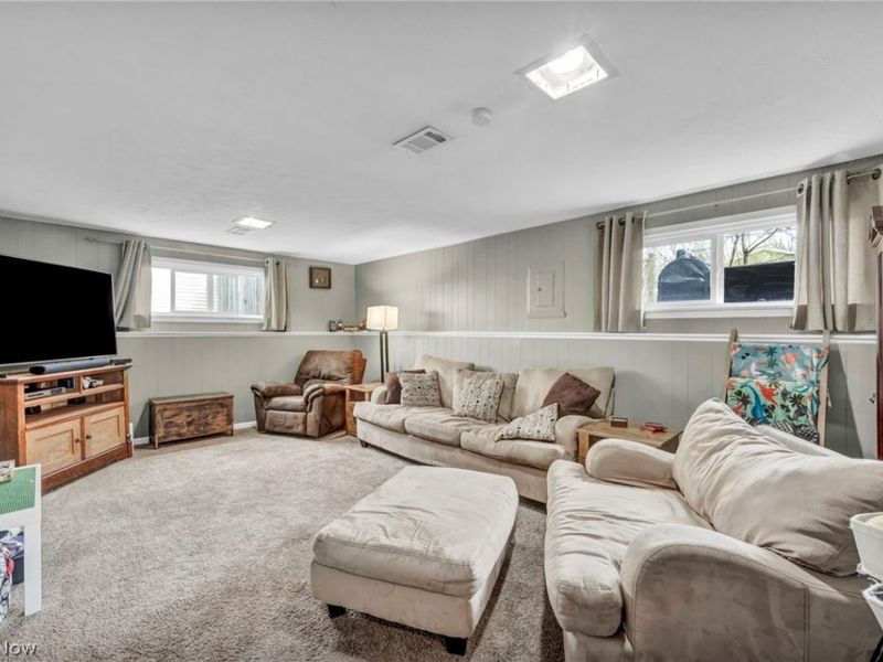 24281 Lebern Drive , North Olmsted, OH 44070 Photo 7