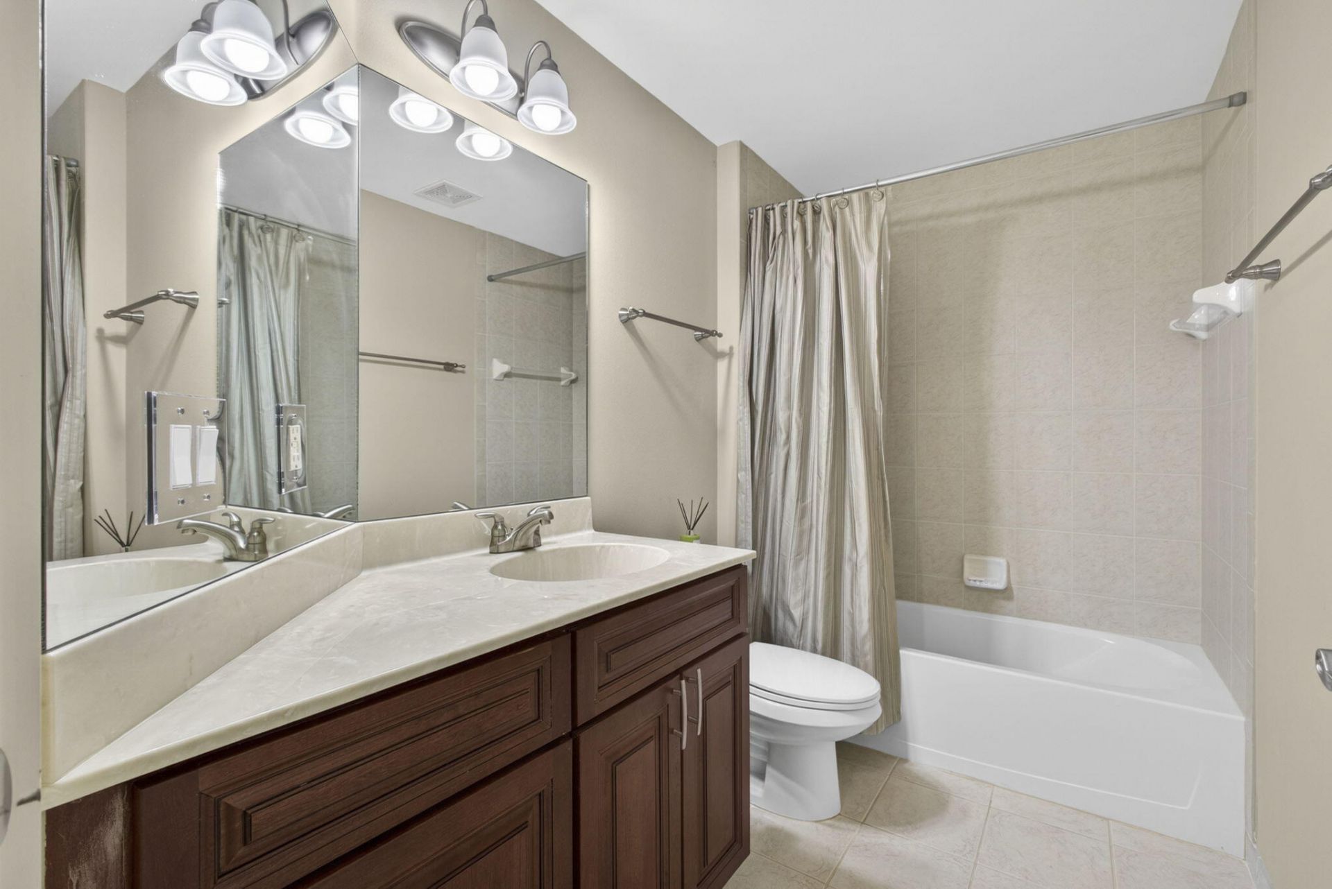 803 Del Sol Circle, Unit 803, Tequesta, FL 33469 Photo