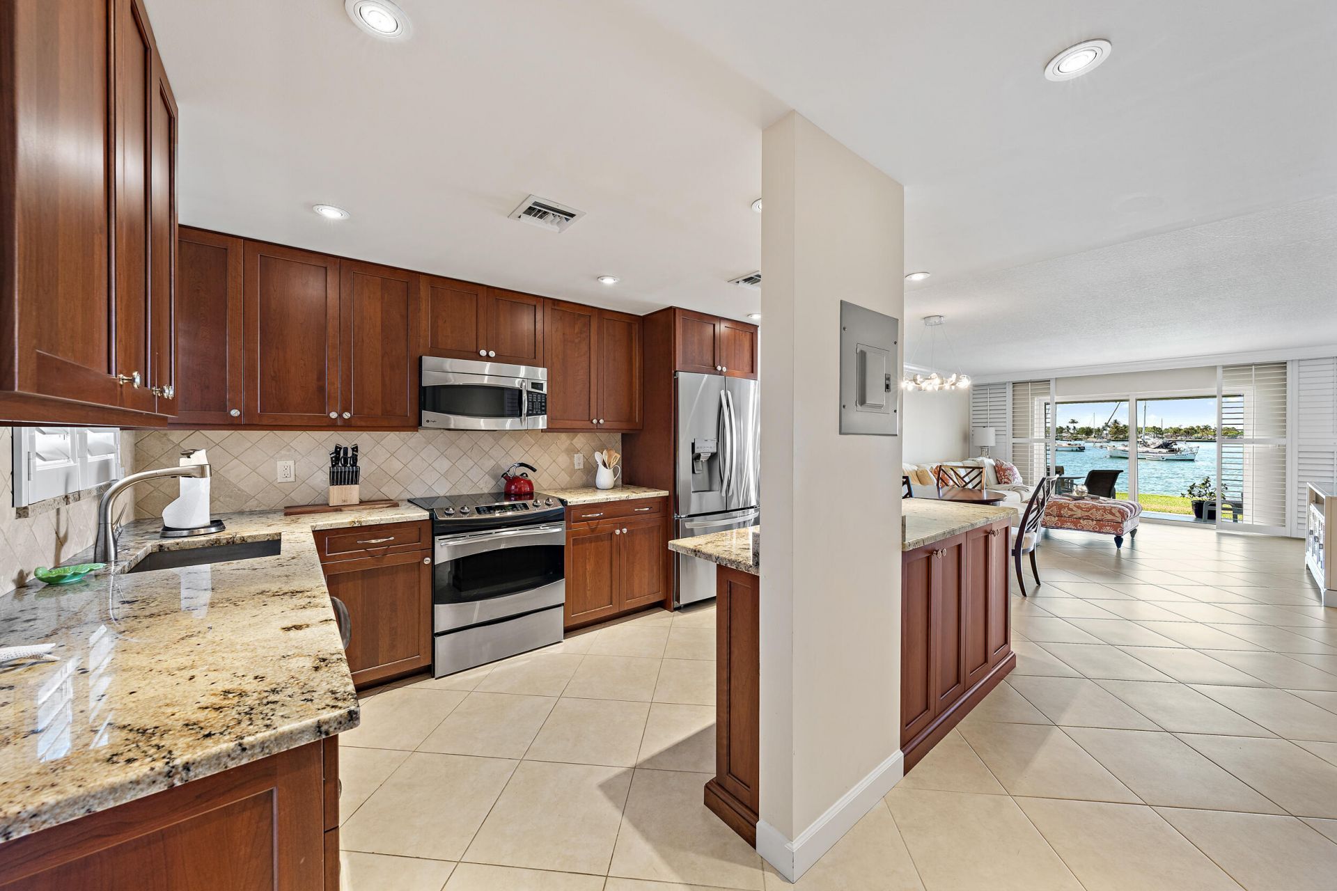 1051 Sugar Sands Boulevard, Unit 156, Singer Island, FL 33404 Photo