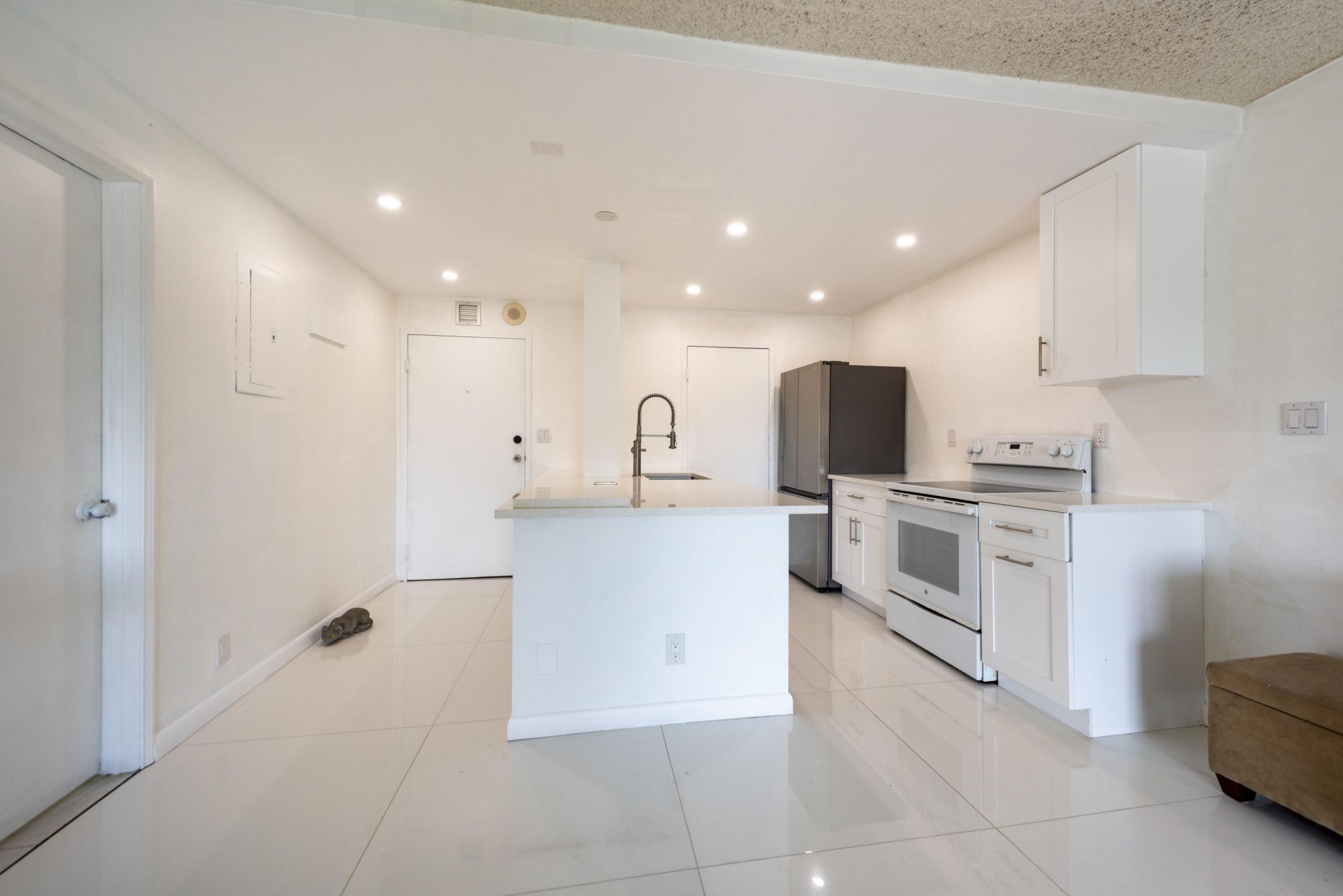 900 NE 18th Avenue, Unit 408, Fort Lauderdale, FL 33304 Photo