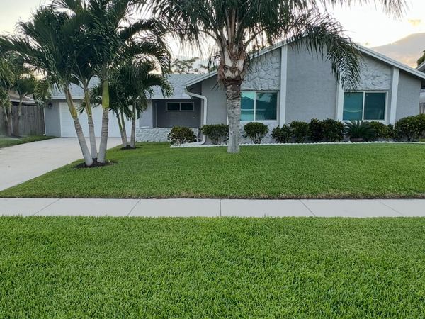 605 Toxaway Drive, West Palm Beach, FL 33413
