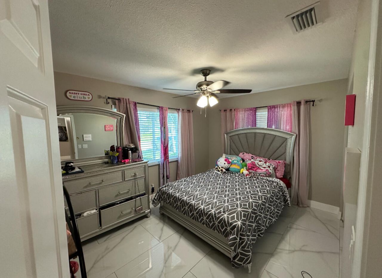 605 Toxaway Drive, West Palm Beach, FL 33413 Photo