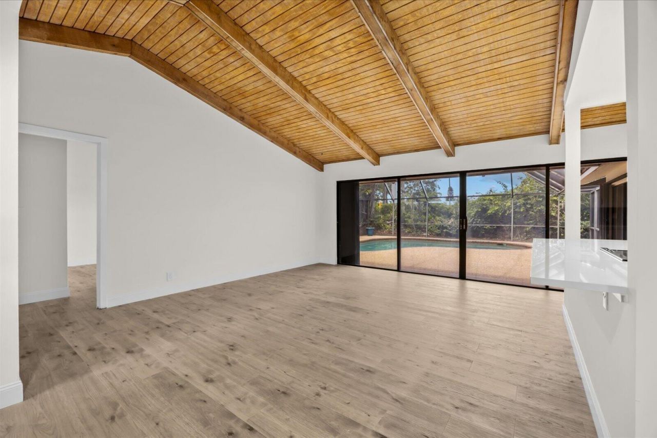 21143 N Escondido Way Way N, Boca Raton, FL 33433 Photo