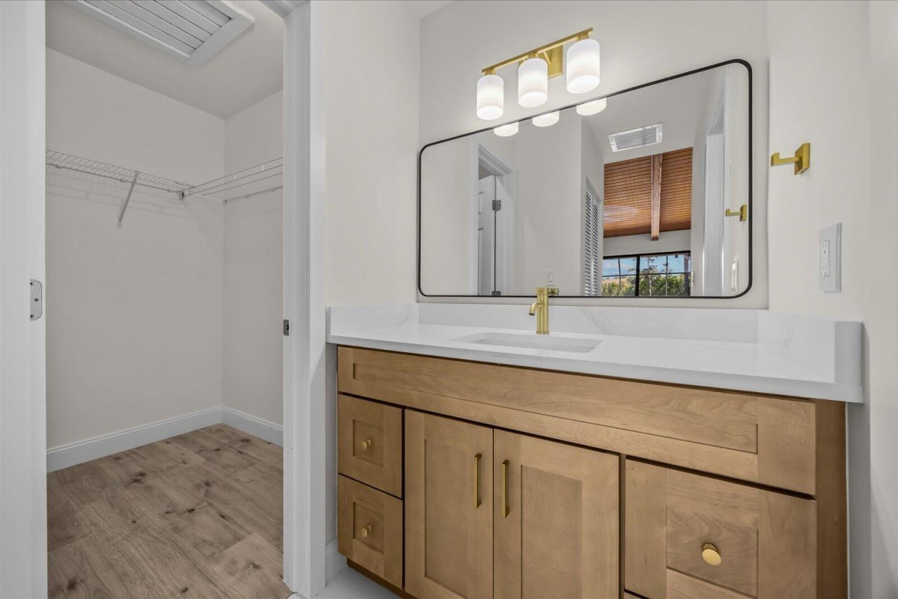 21143 N Escondido Way Way N, Boca Raton, FL 33433 Photo