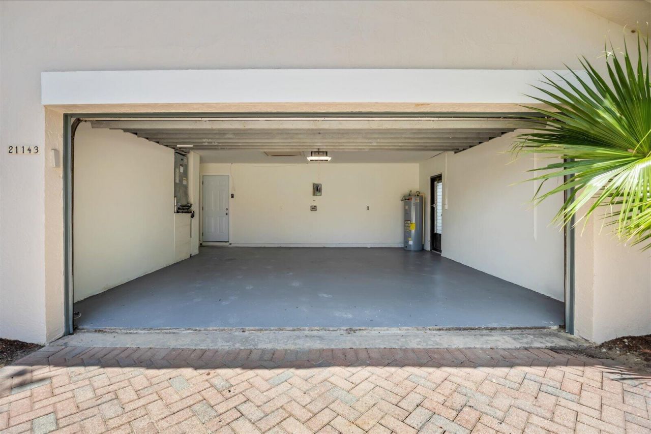 21143 N Escondido Way Way N, Boca Raton, FL 33433 Photo