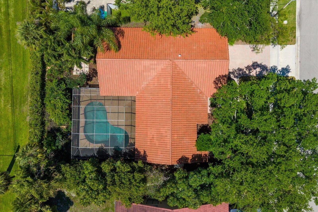 21143 N Escondido Way Way N, Boca Raton, FL 33433 Photo