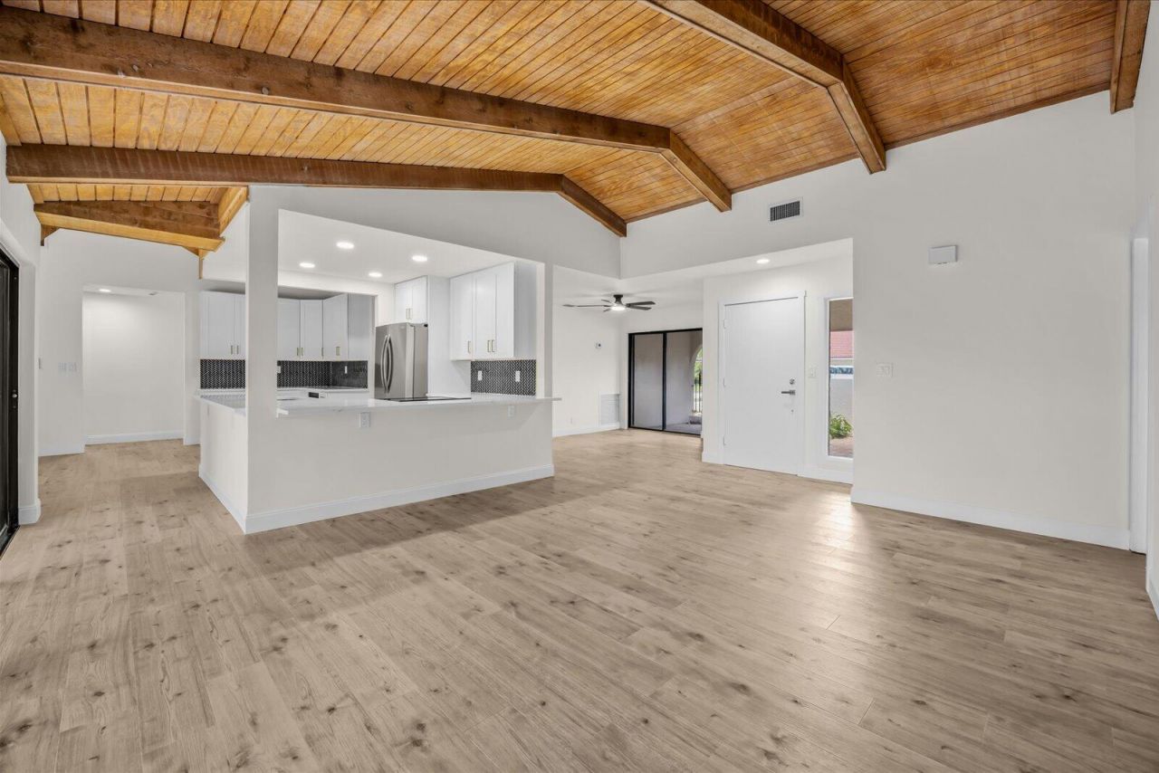 21143 N Escondido Way Way N, Boca Raton, FL 33433 Photo