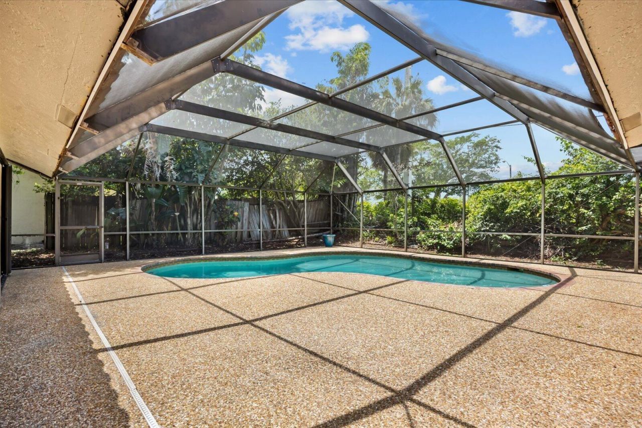 21143 N Escondido Way Way N, Boca Raton, FL 33433 Photo