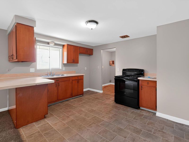 3687 Panama Drive , Westerville, OH 43081 Photo 16