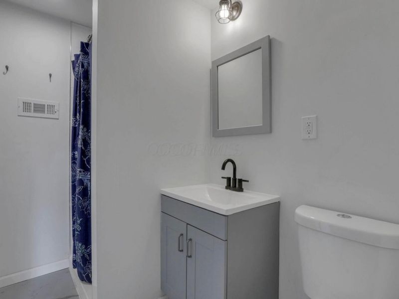 283 Maplewood Avenue, Columbus, OH 43213 Photo 14