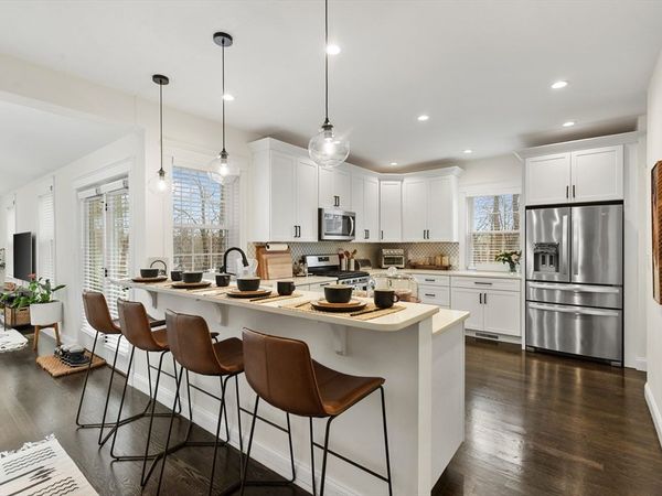 1 Maple St, Unit 1, Maynard, MA 01754