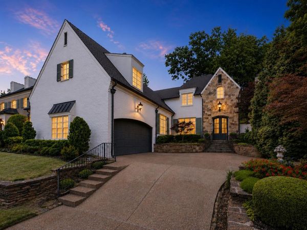 1910 CHATSWORTH DR, Germantown, TN 38138