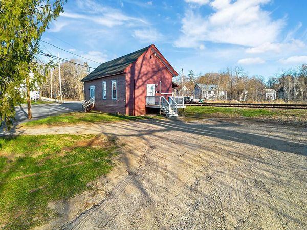 63 Elm Street, Mechanic Falls, ME 04256