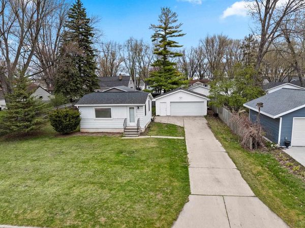 530 MORRIS AVENUE, Ashwaubenon, WI 54304