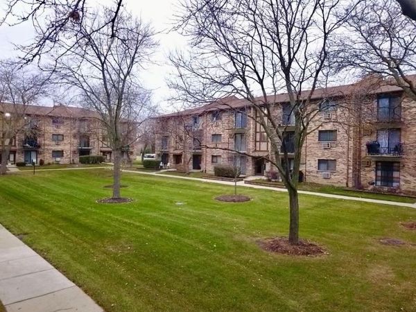 244 Klein Creek Court , Unit 1A, Carol Stream, IL 60188