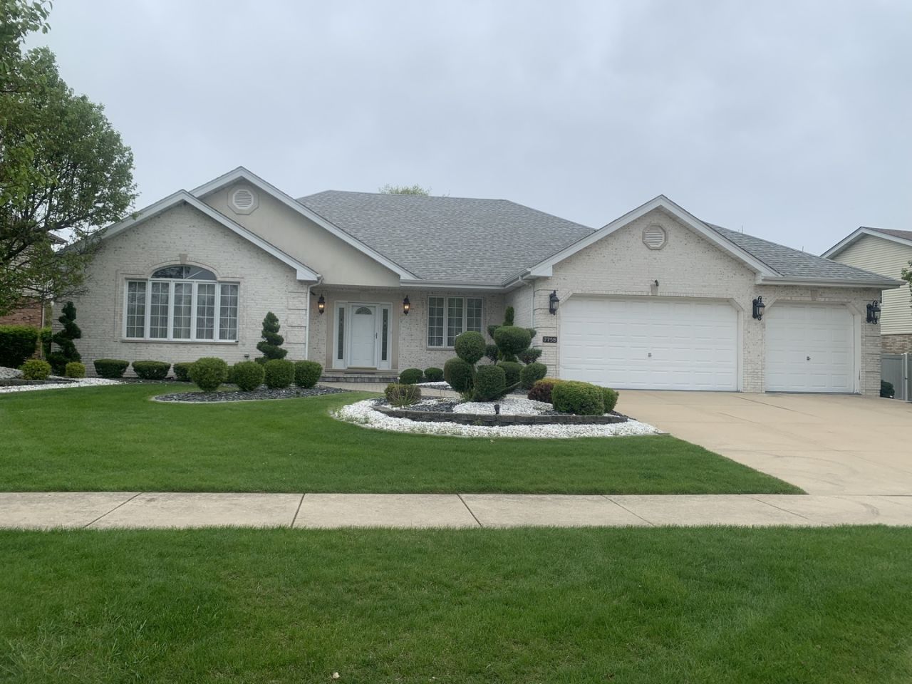 7758 Marquette Drive S, Tinley Park, IL 60477 Main Photo