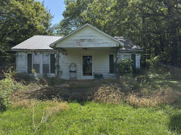 5312 Bluff Springs Rd , McMinnville, TN 37110