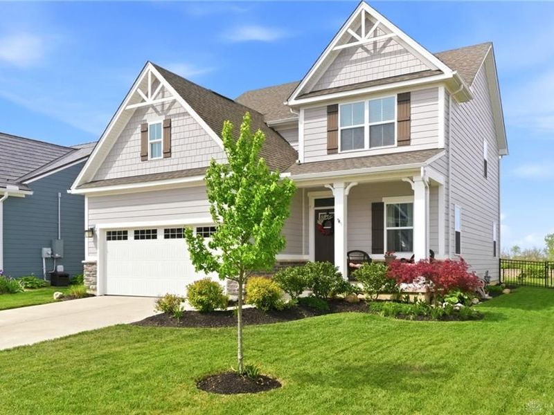 977 Cedar Grove Drive, Tipp City, OH 45371 Photo 2