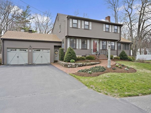 79 Hickory Ln, Weymouth, MA 02188