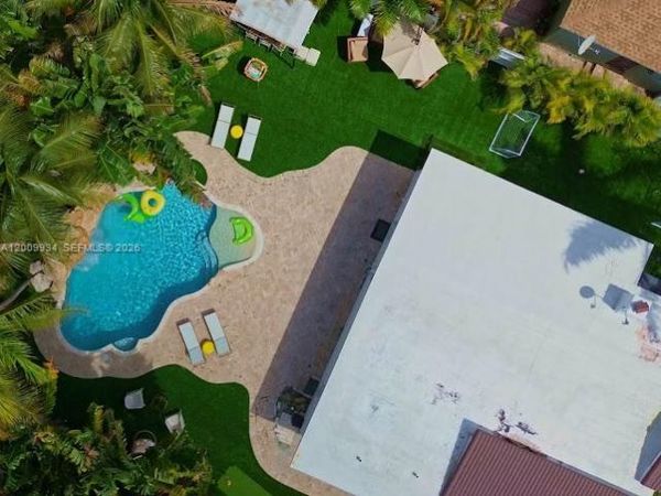 1435 Grant St , Hollywood, FL 33020