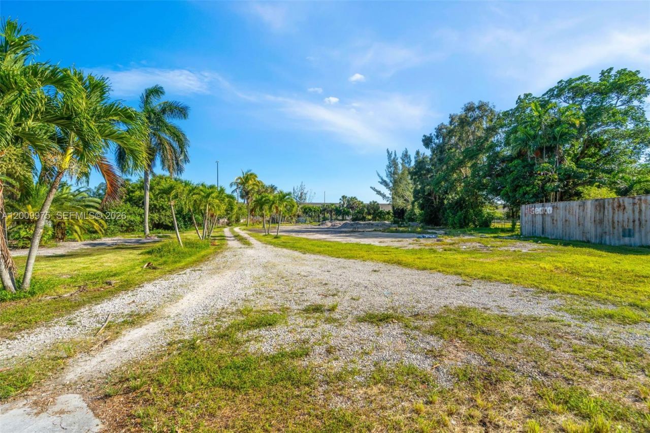 4351 SW 25th St , Fort Lauderdale, FL 33317 Photo