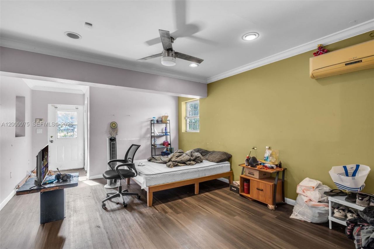 4351 SW 25th St , Fort Lauderdale, FL 33317 Photo