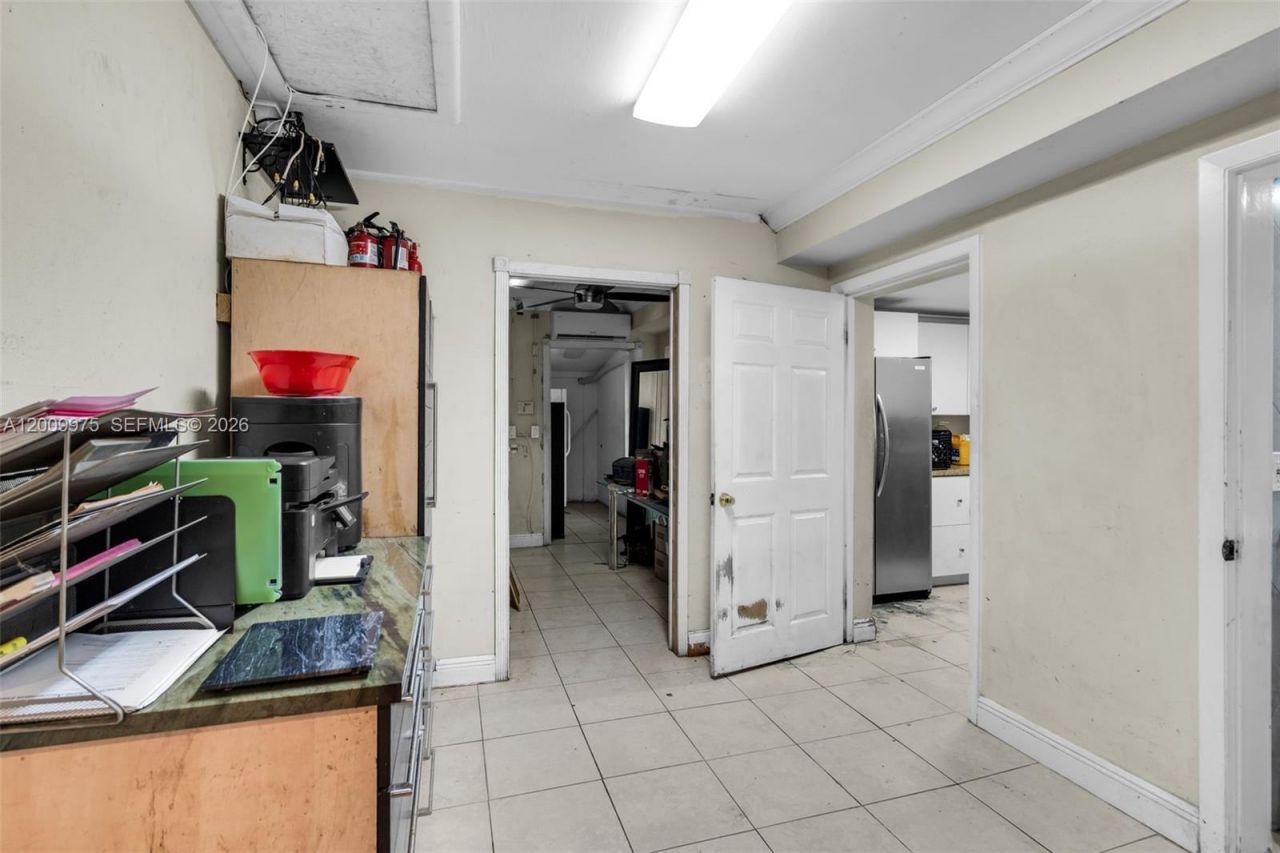 4351 SW 25th St , Fort Lauderdale, FL 33317 Photo
