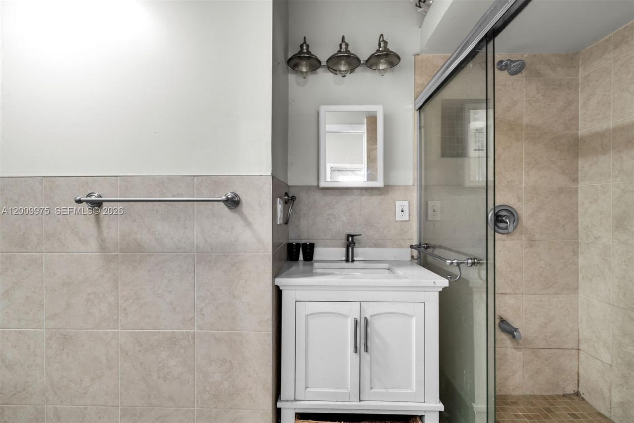 4351 SW 25th St , Fort Lauderdale, FL 33317 Photo