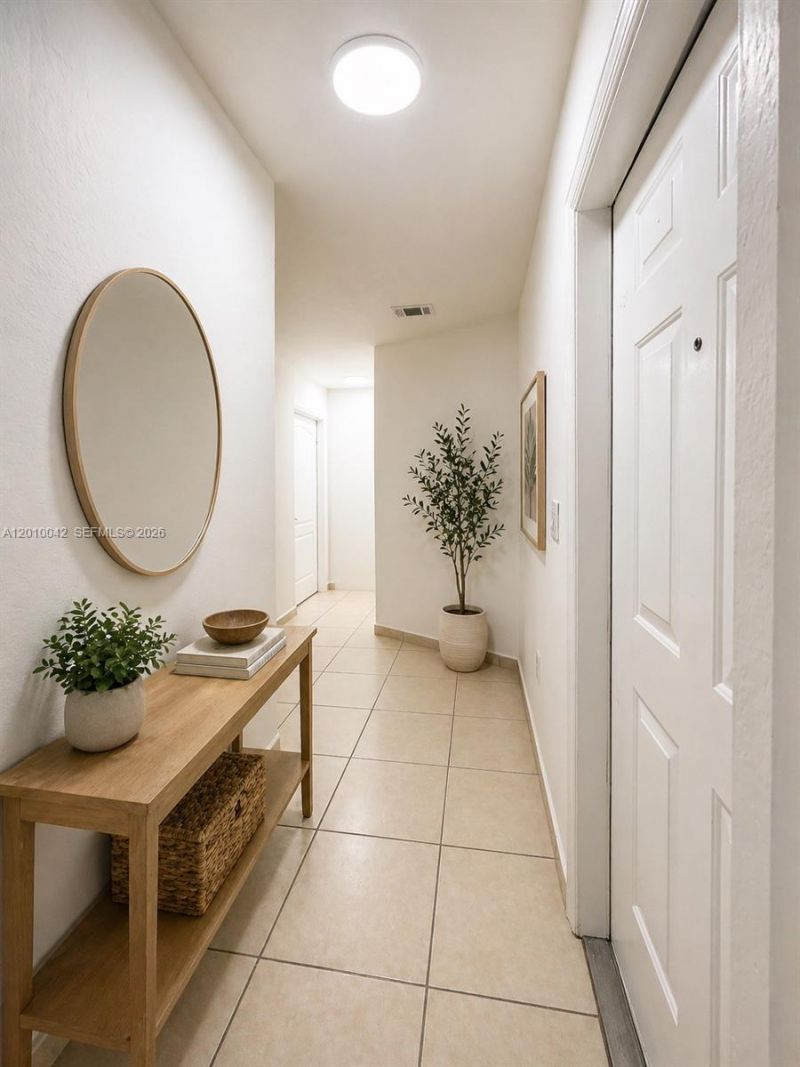 7532 NW 176th St, Unit 1, Miami Lakes, FL 33015 Photo