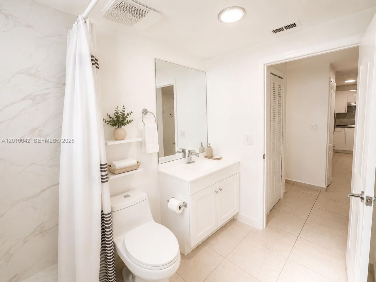 7532 NW 176th St, Unit 1, Miami Lakes, FL 33015 Photo