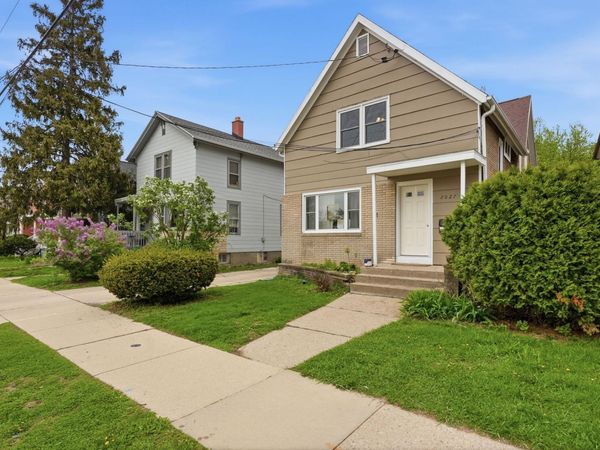 2027 E Washington Avenue, Madison, WI 53704