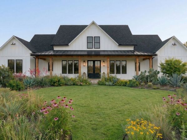 108 Tempranillo Ter, La Vernia, TX 78121