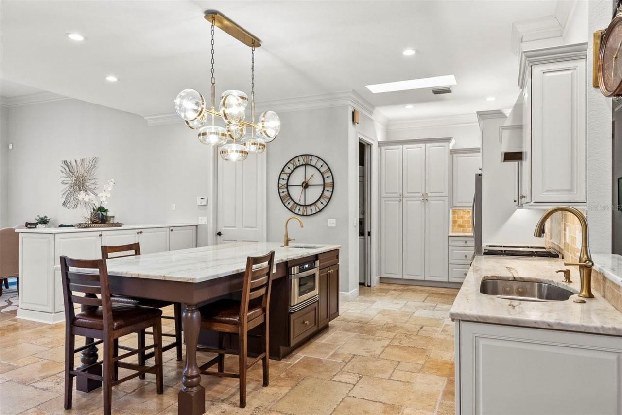 2028 Illinois Avenue Ne, Saint Petersburg, FL 33703 Photo