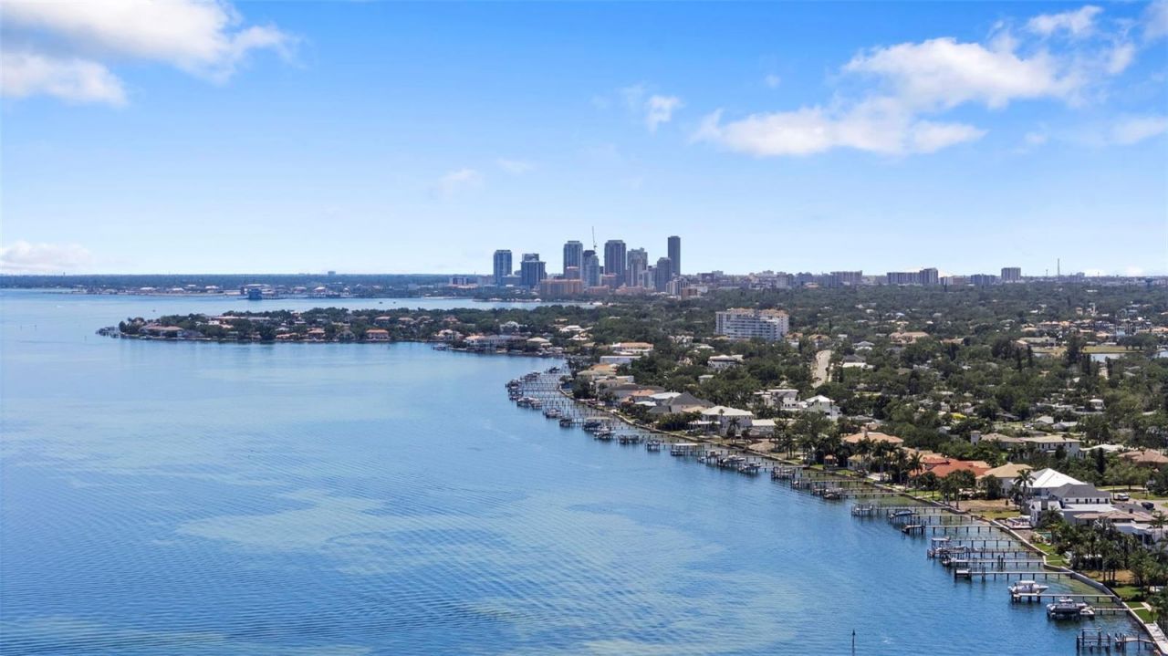 2028 Illinois Avenue Ne, Saint Petersburg, FL 33703 Photo