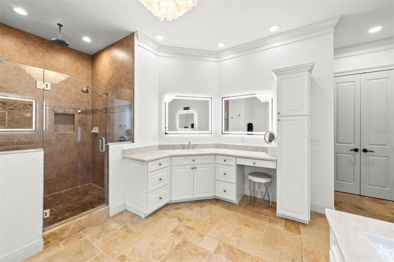 2028 Illinois Avenue Ne, Saint Petersburg, FL 33703 Photo