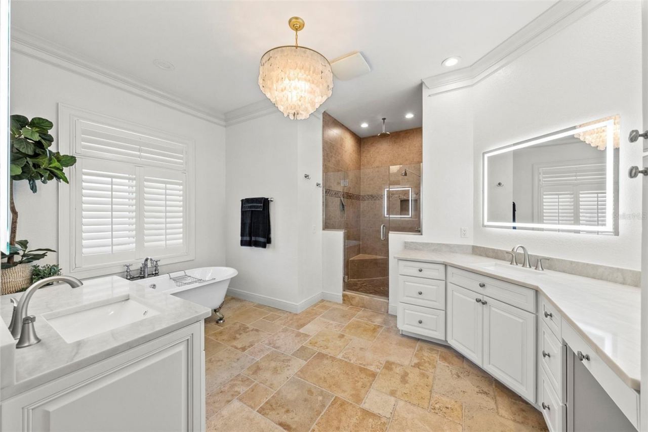 2028 Illinois Avenue Ne, Saint Petersburg, FL 33703 Photo
